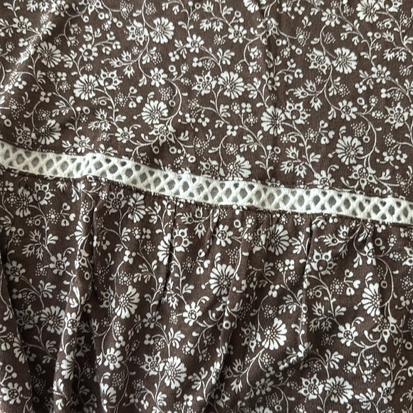 LOFT OUTLET, sleeveless, BROWN/WHITE FLOWERED TANK  SIZE LARGE - Picture 7 of 10